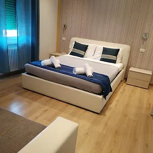  Homestay Fiera Italy