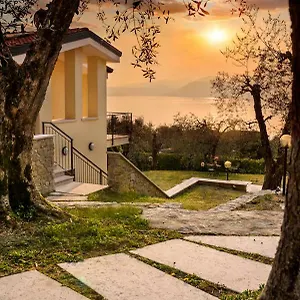 https://maison-balu-torri-del-benaco.hotelinveneto.com